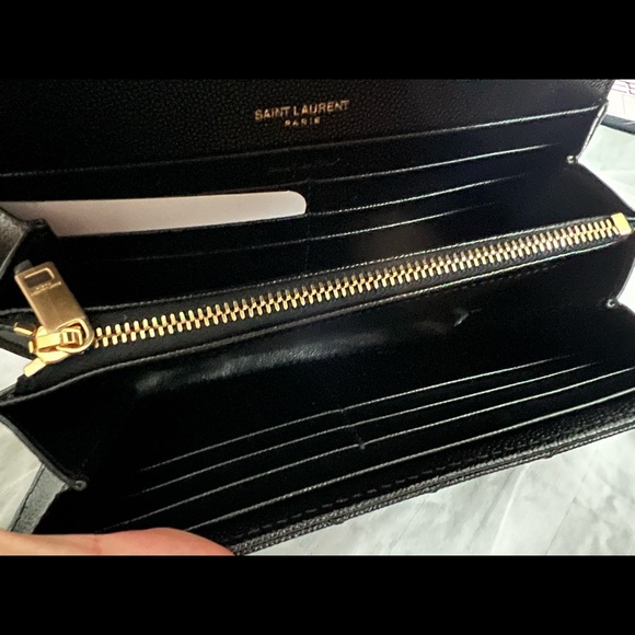Saint Laurent Matelasse Large Flap Wallet - Picture 4 of 9